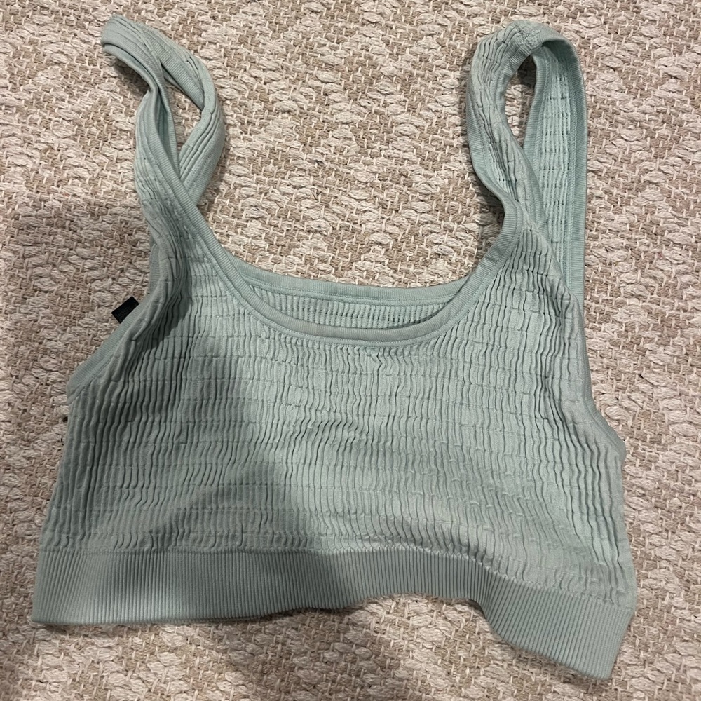 URBAN OUTFITTERS TANK